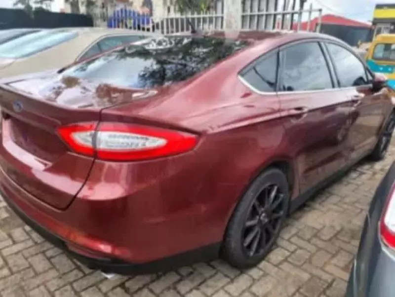 Ford Fusion   - 2015