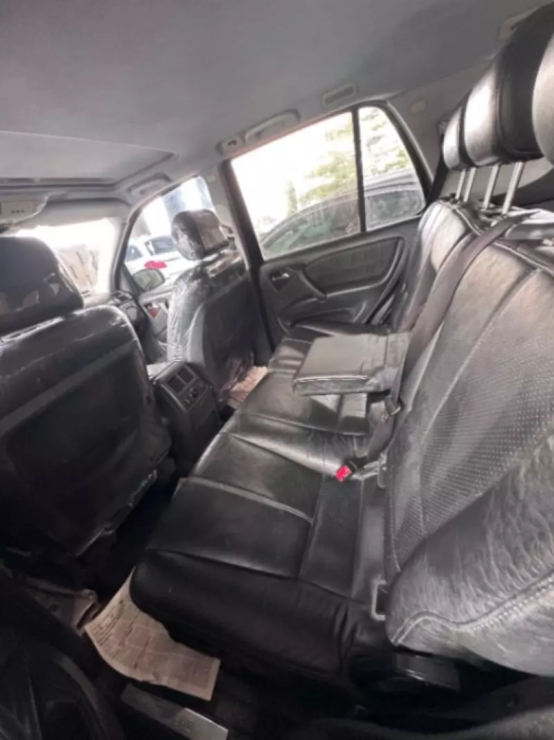 Mercedes-Benz ML 320   - 2004