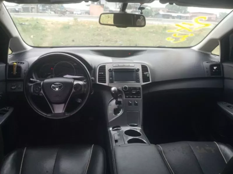 Toyota Venza   - 2013
