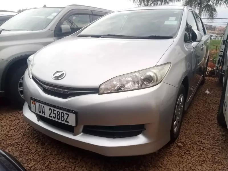 Toyota Wish   - 2012