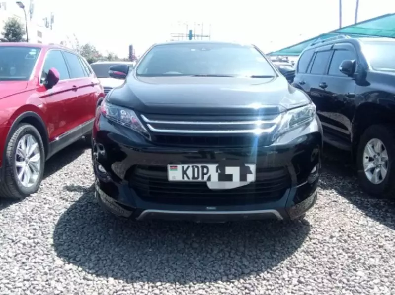 Toyota Harrier   - 2016
