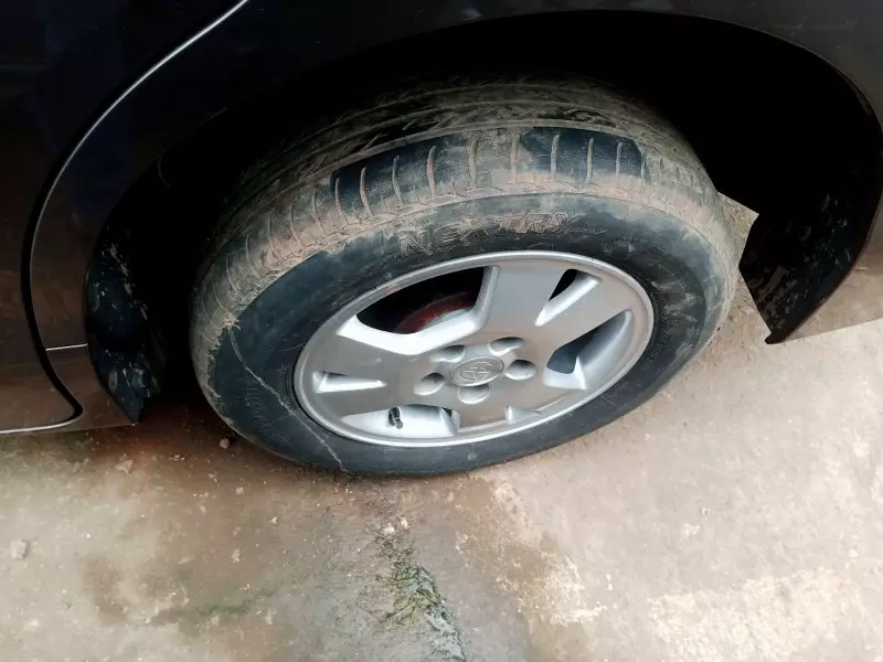 Toyota Noah   - 2015
