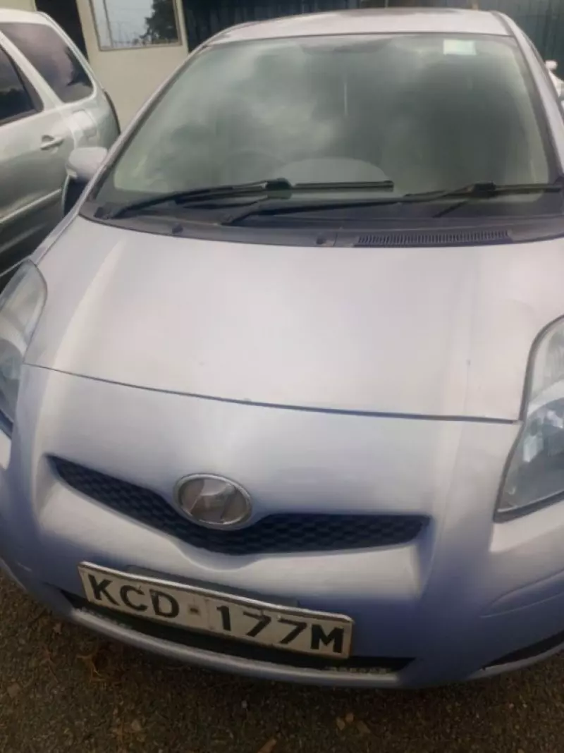 Toyota Vitz   - 2008