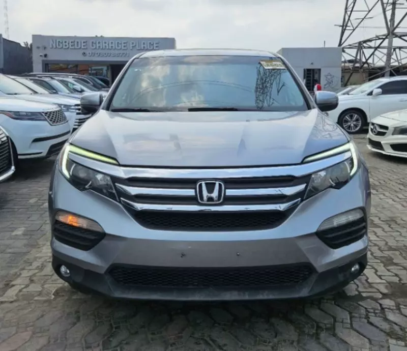 Honda Pilot   - 2016
