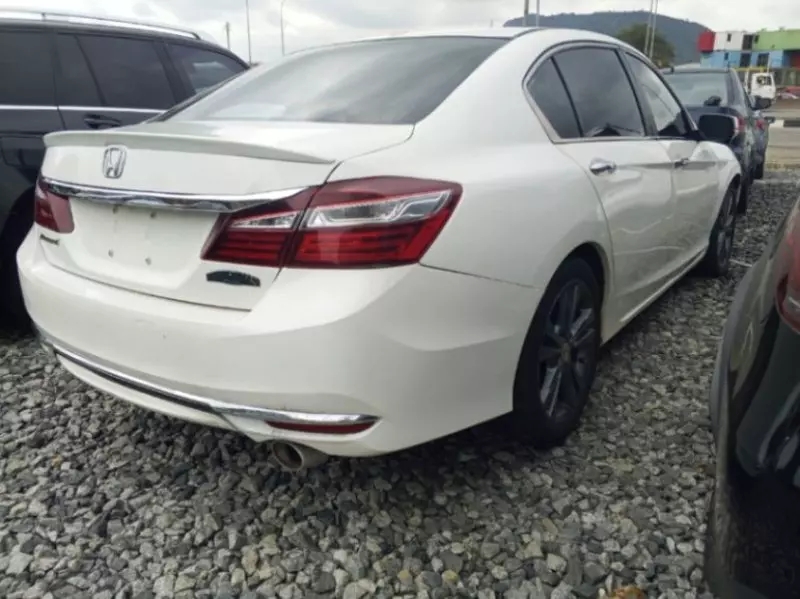 Honda Accord   - 2014