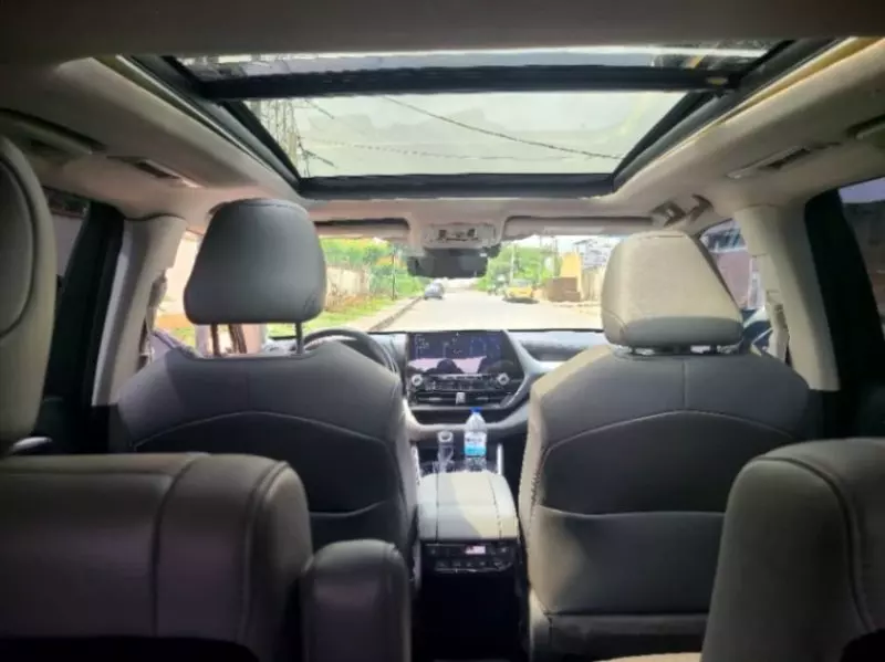 Toyota Highlander   - 2022