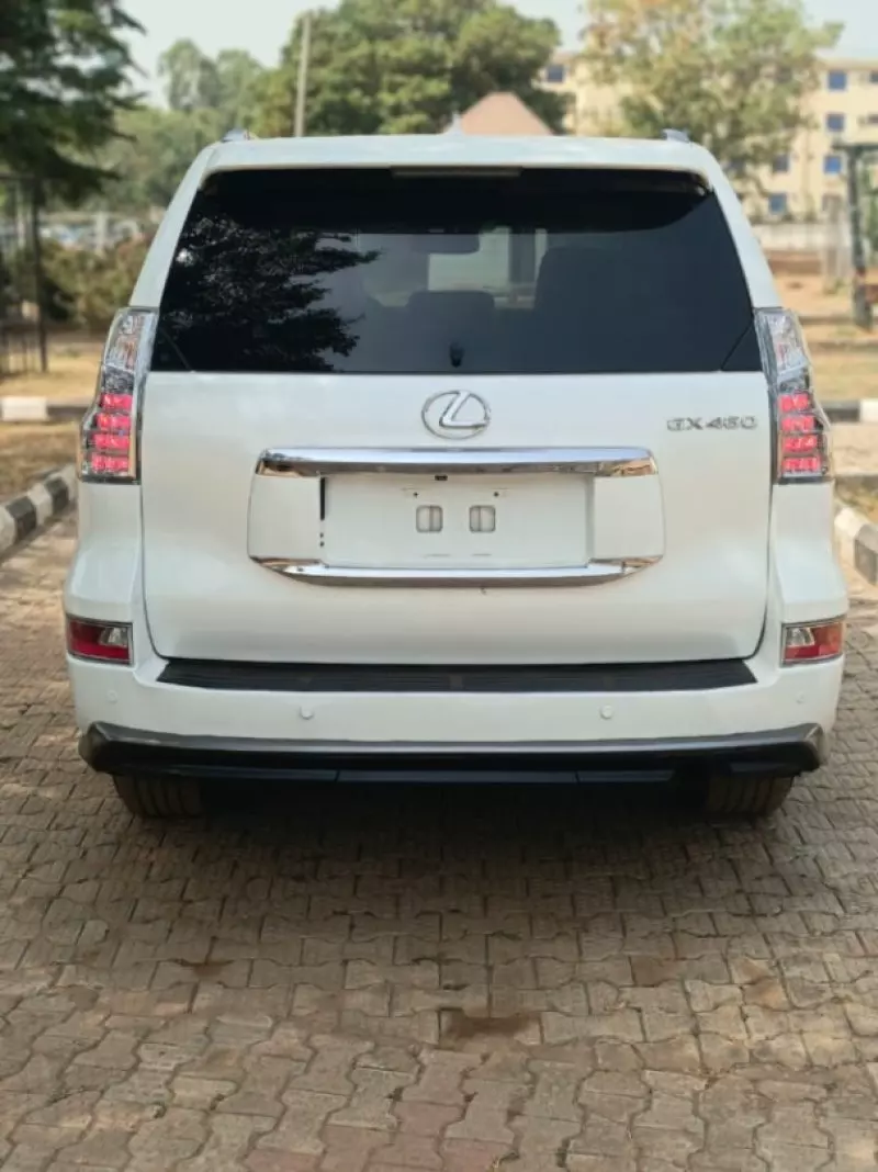 Lexus GX 460   - 2013