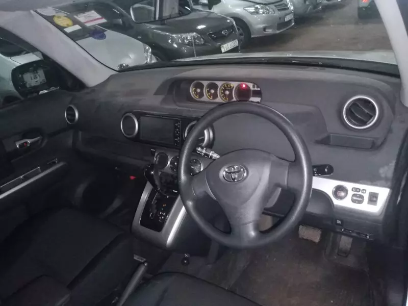 Toyota Rumion   - 2010