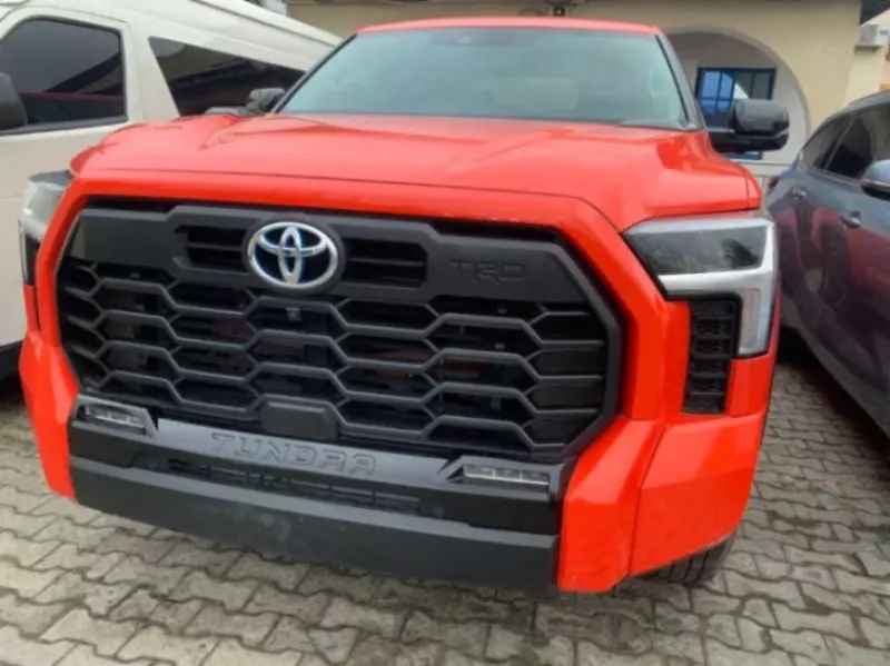 Toyota Tundra   - 2024