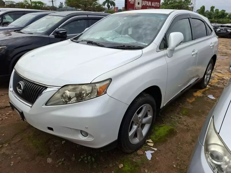 Toyota Lexus RX 270   - 2011