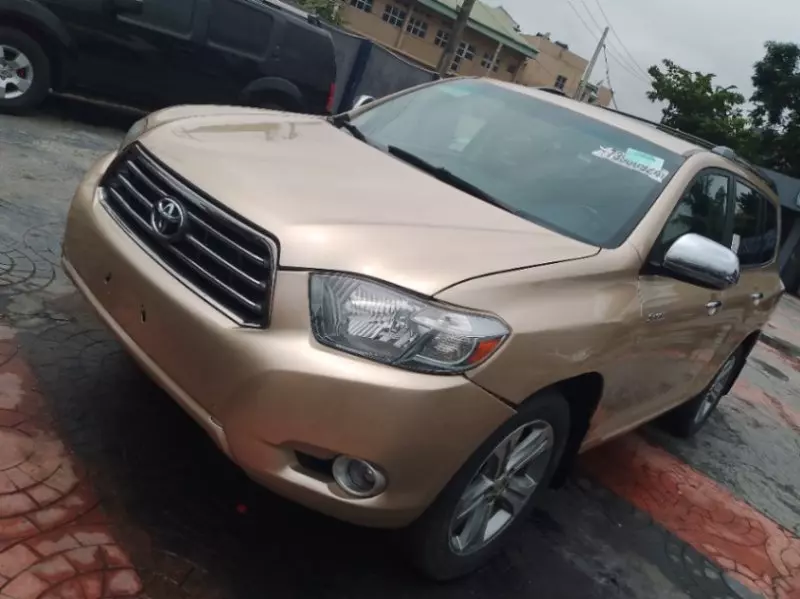 Toyota Highlander   - 2008