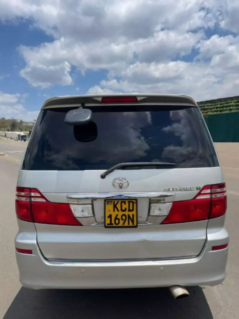 Toyota Alphard   - 2008
