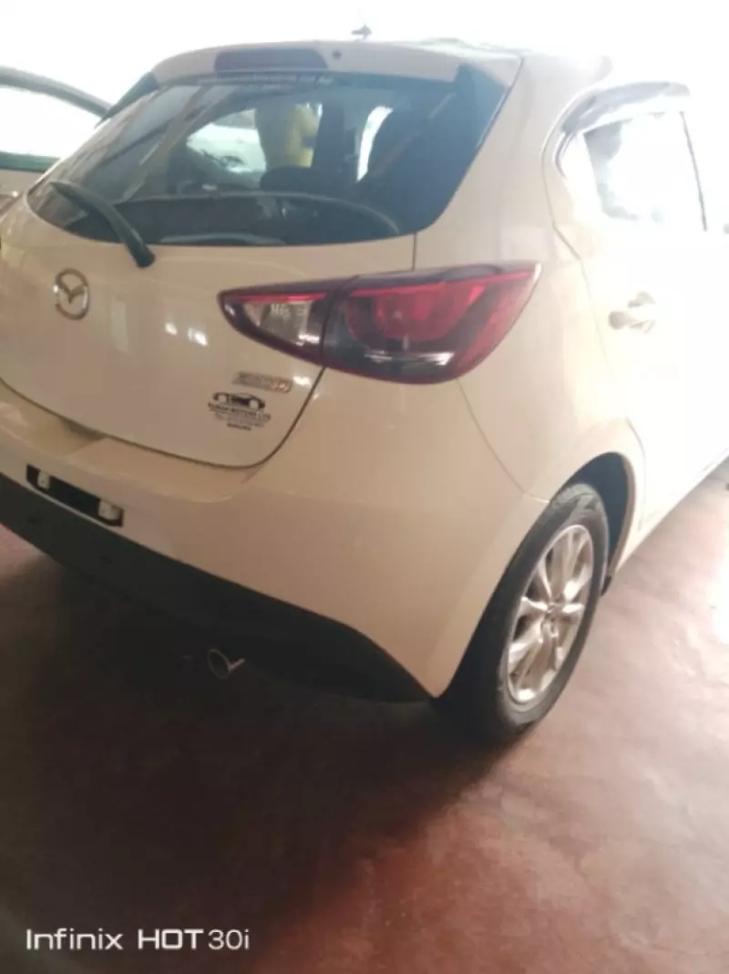 Mazda Demio    - 2016