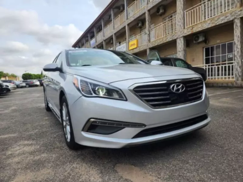 Hyundai Sonata - 2015