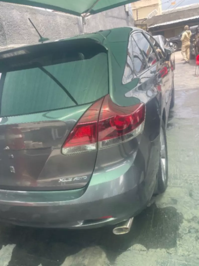 Toyota Venza   - 2013