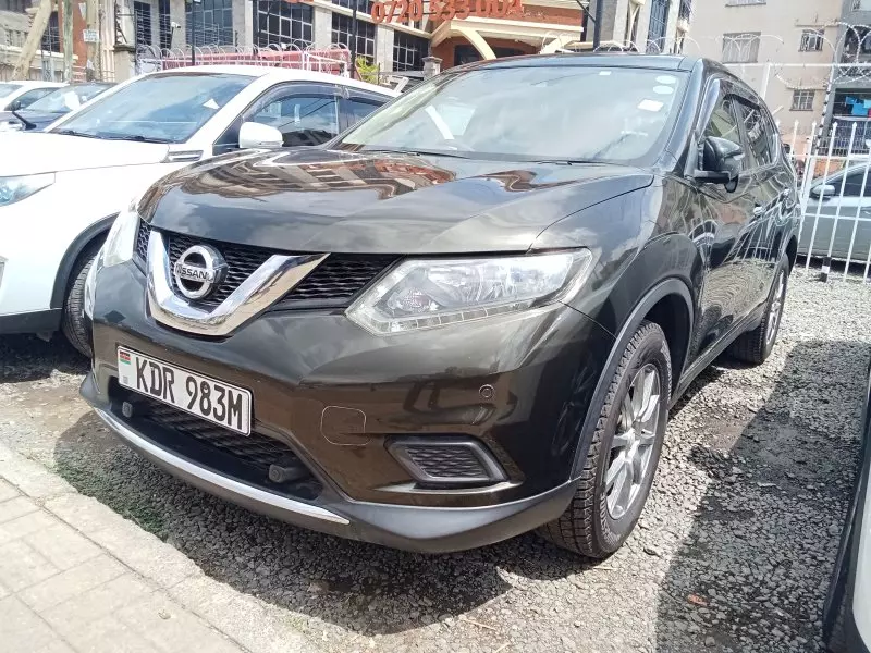 Nissan X-Trail   - 2017