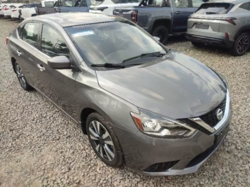 Nissan Sentra   - 2019