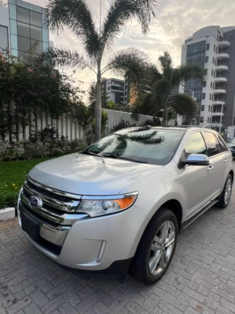 Ford Edge   - 2012