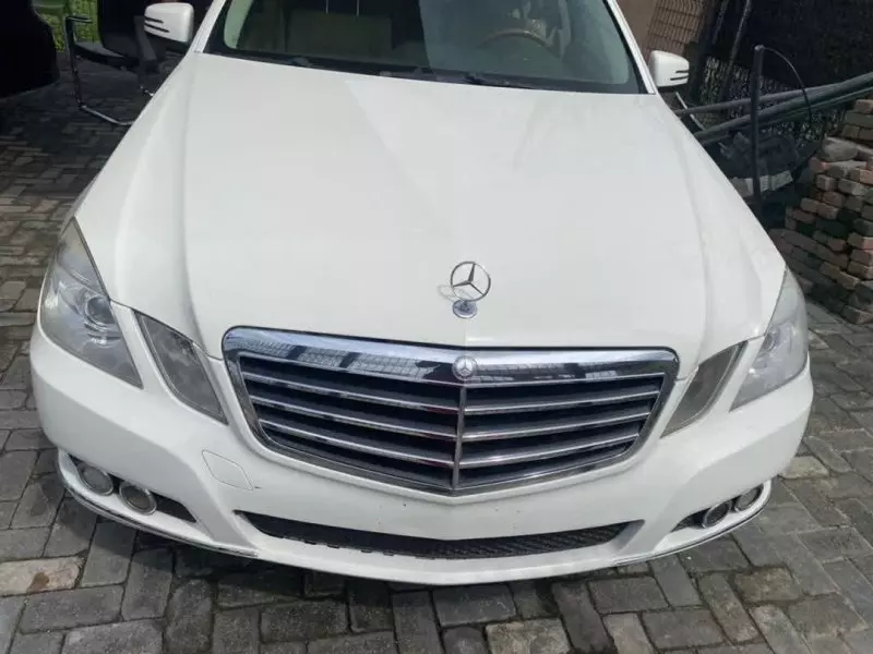 Mercedes-Benz E 350   - 2011