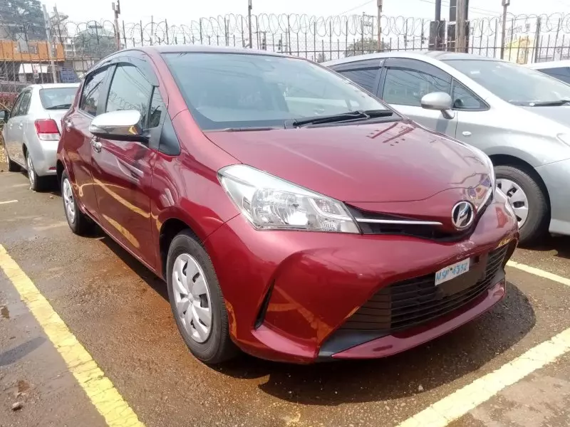 Toyota Vitz   - 2016