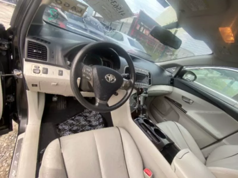 Toyota Venza   - 2013