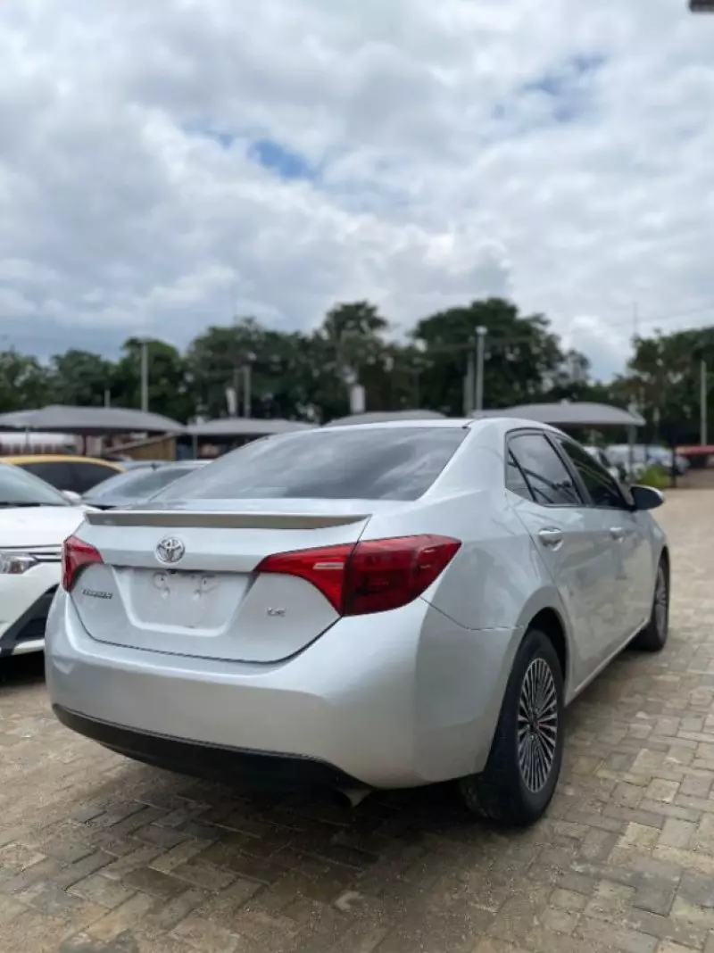 Toyota Corolla   - 2014