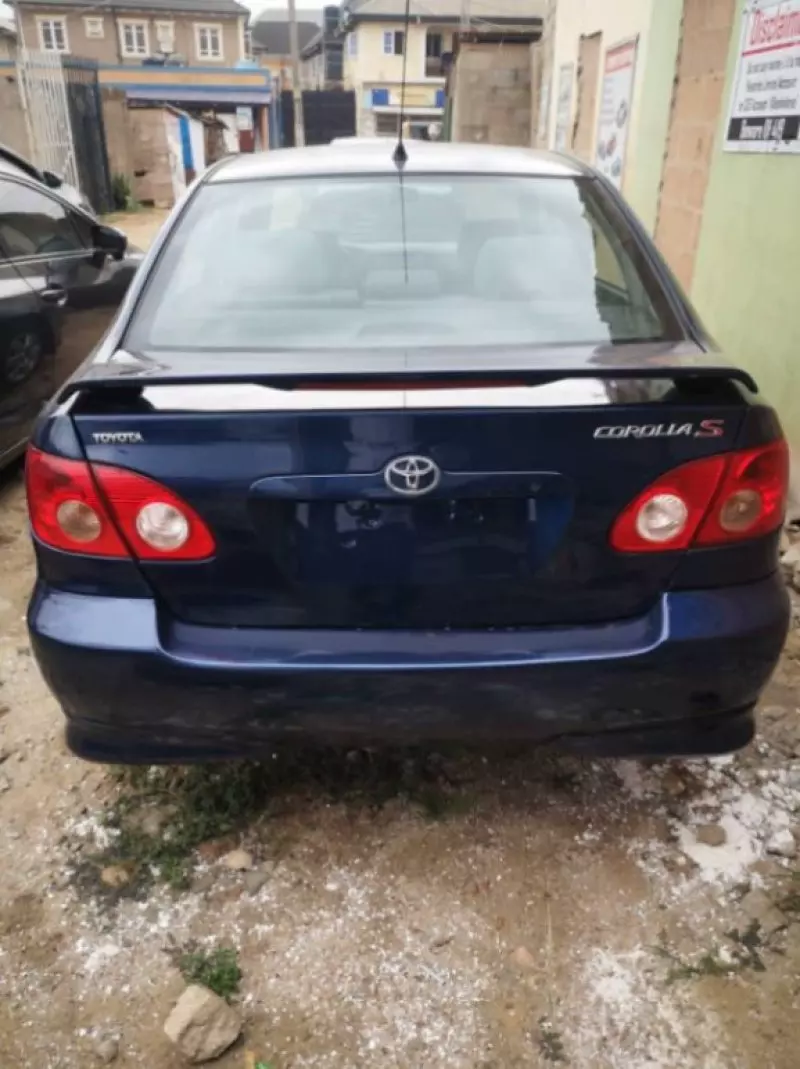 Toyota Corolla   - 2008