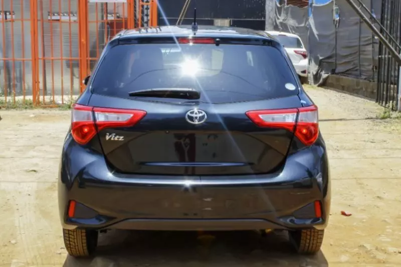 Toyota Vitz   - 2018