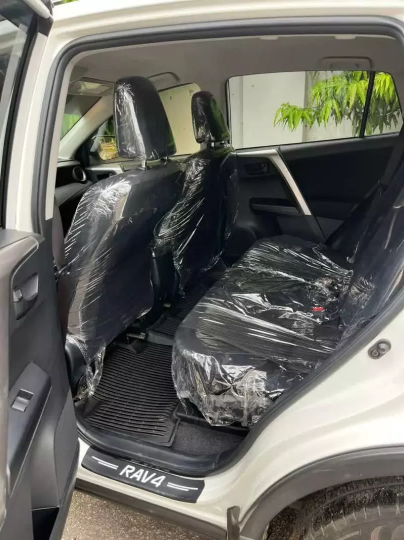 Toyota RAV 4   - 2017