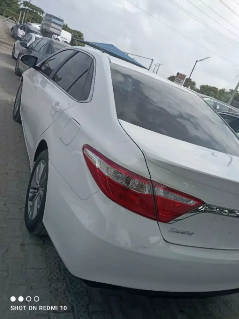 Toyota Camry   - 2017