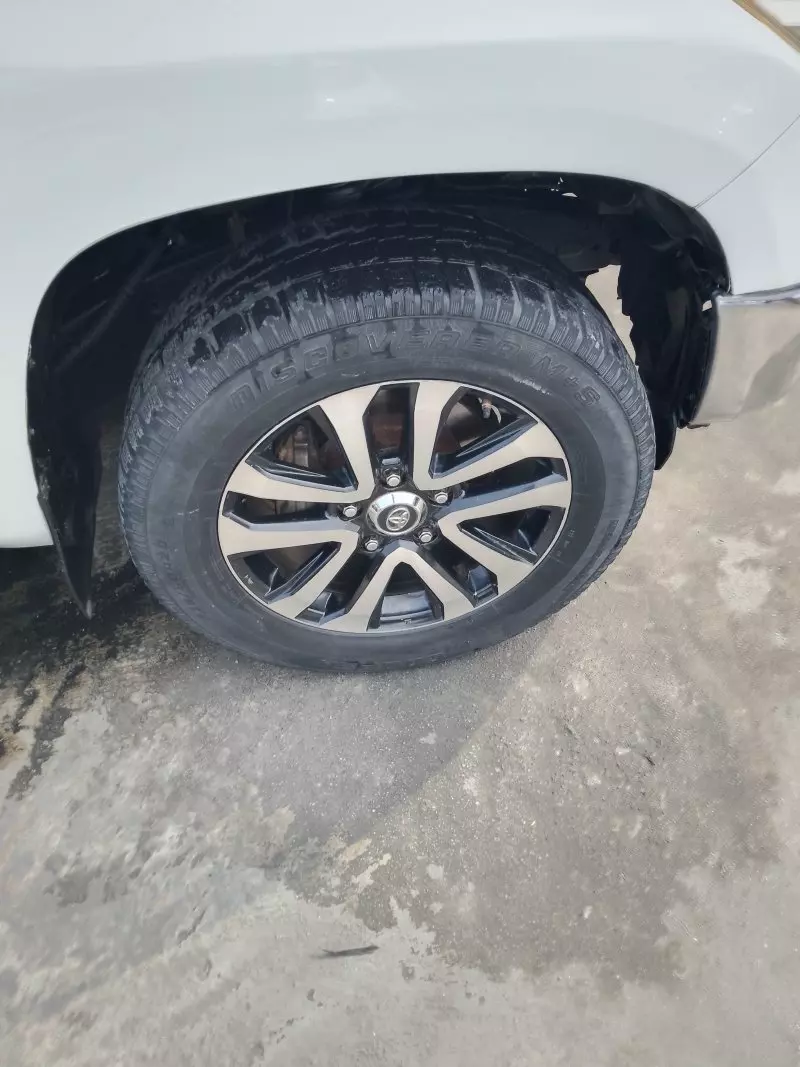 Toyota Tundra   - 2017
