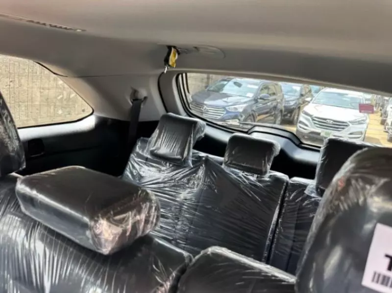 Toyota Highlander   - 2017