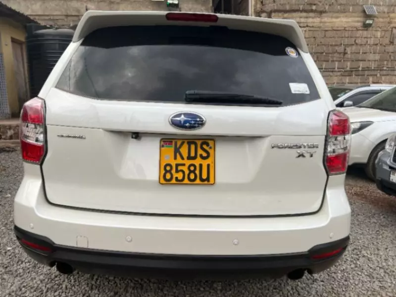 Subaru Forester   - 2015