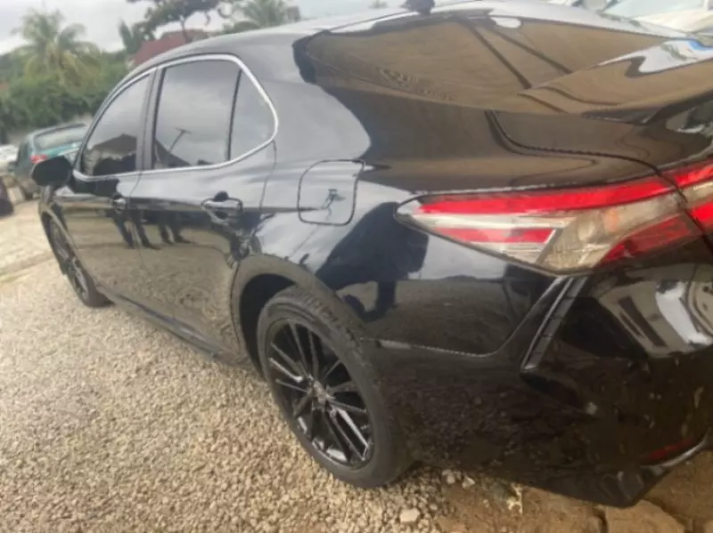 Toyota camry   - 2019