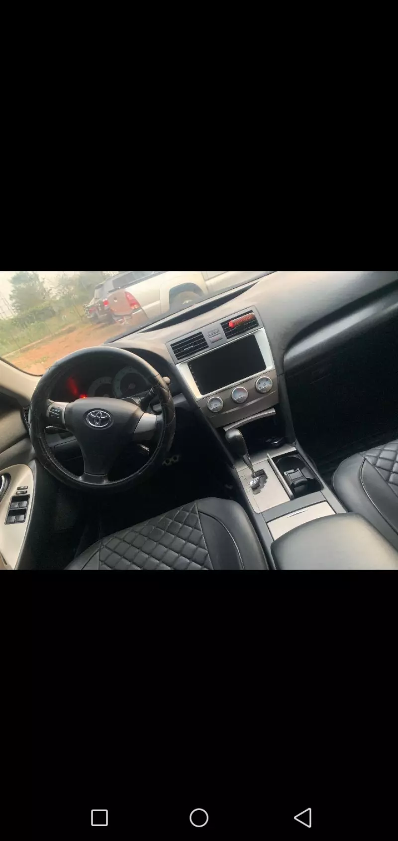 Toyota camry   - 2010