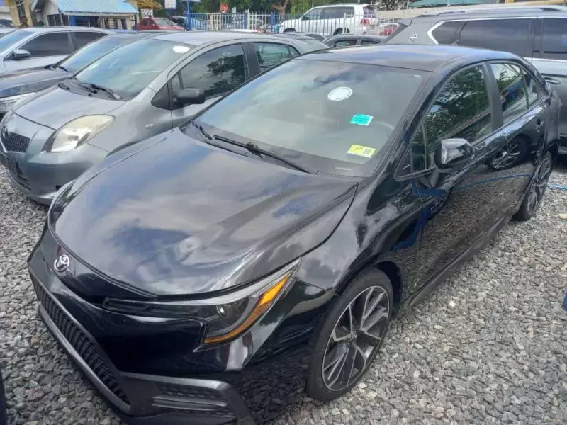 Toyota Camry   - 2020