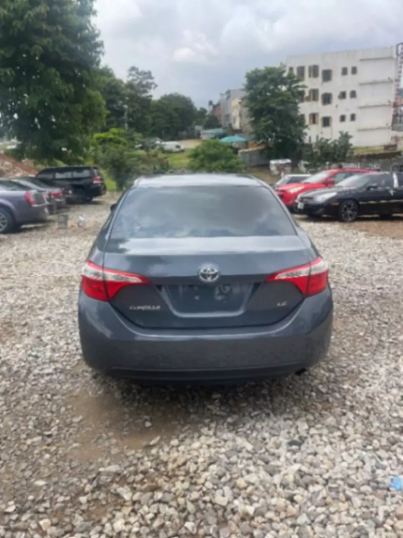 Toyota corolla   - 2015
