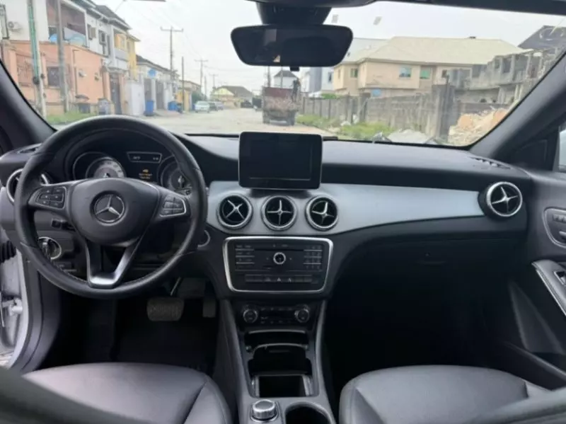 Mercedes-Benz CLA-Class   - 2015