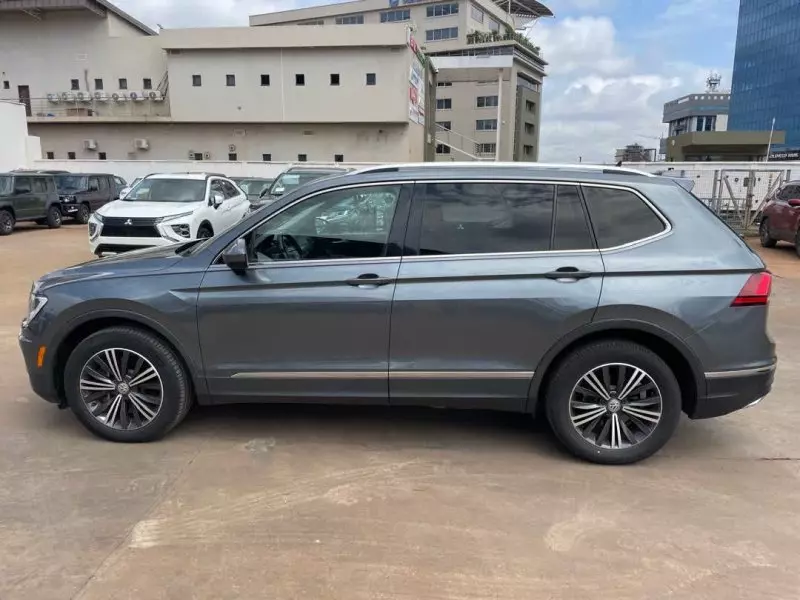 Volkswagen Tiguan   - 2018