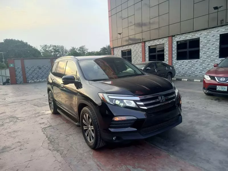 Honda Pilot   - 2017