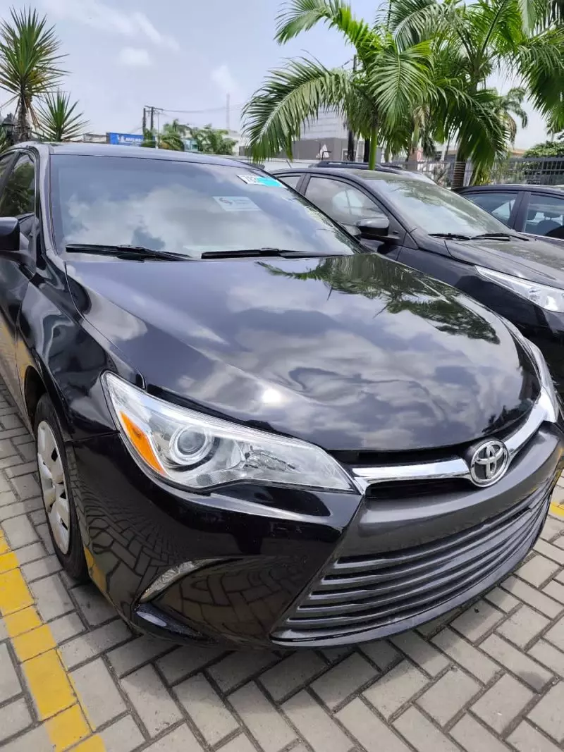 Toyota Camry   - 2015