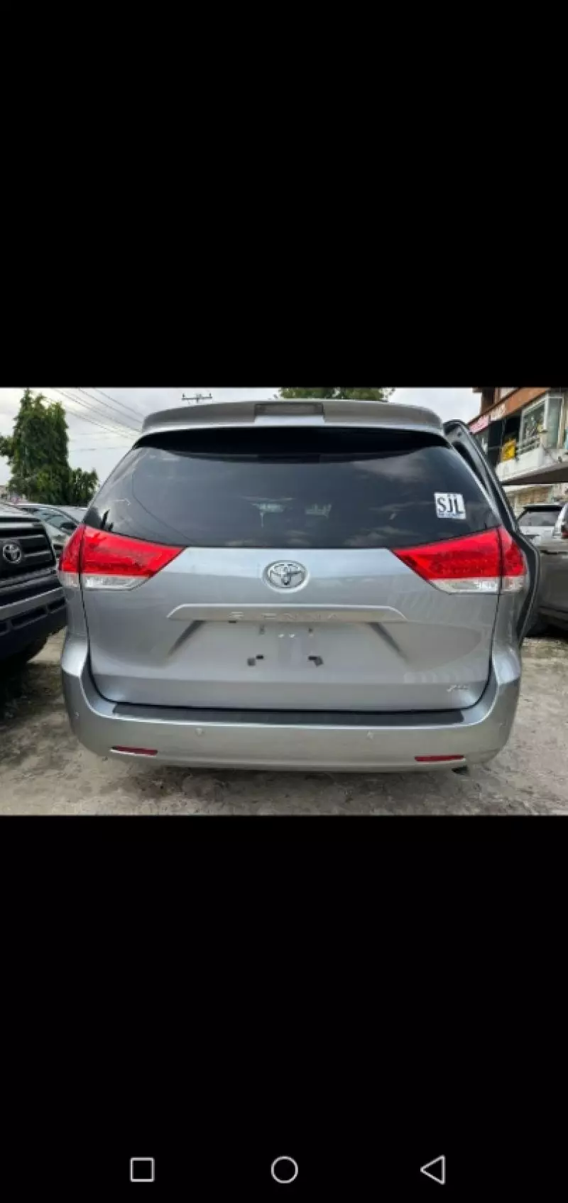 Toyota Sienna   - 2013