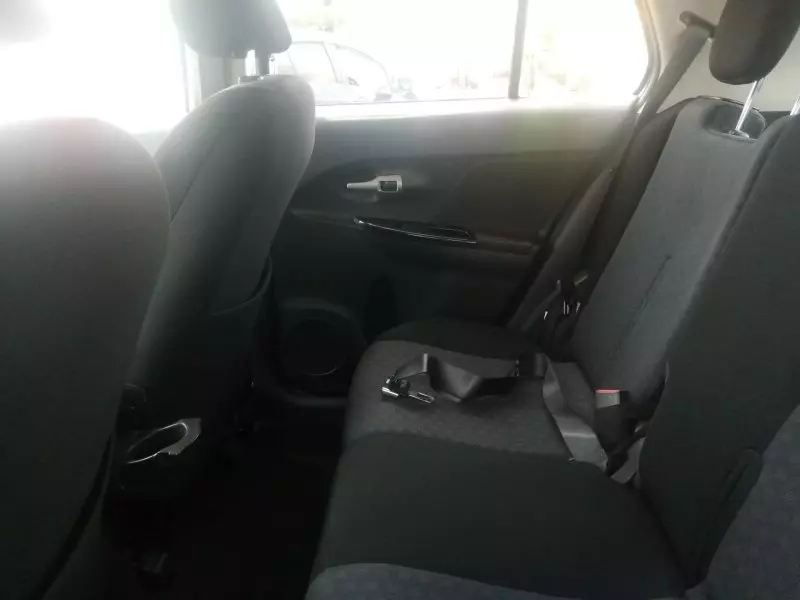 Toyota Ist    - 2009