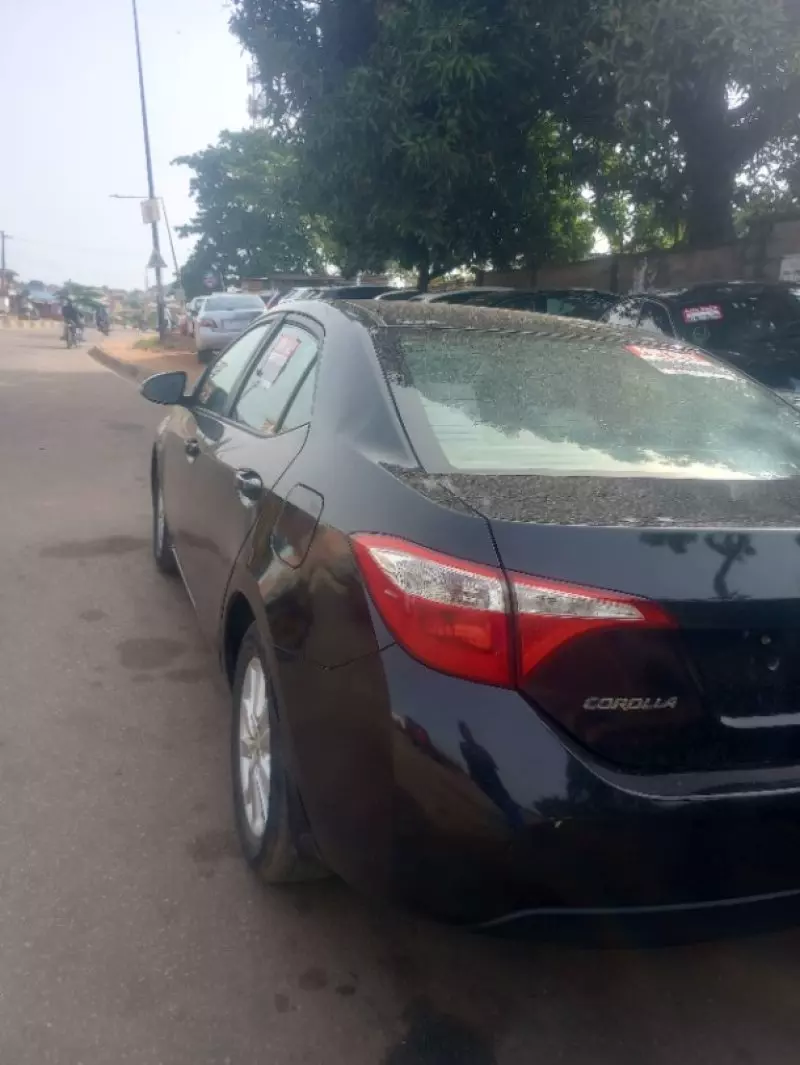 Toyota Corolla   - 2015
