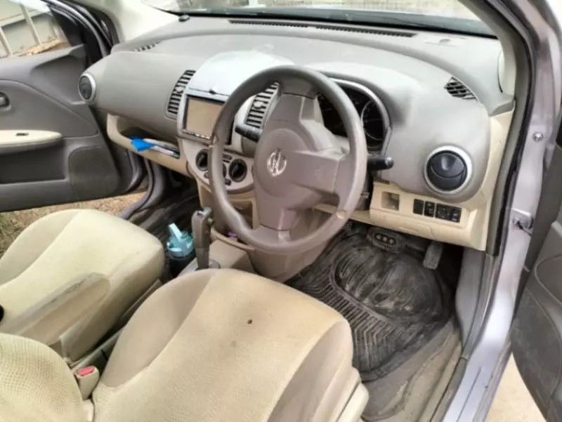 Nissan Note   - 2010