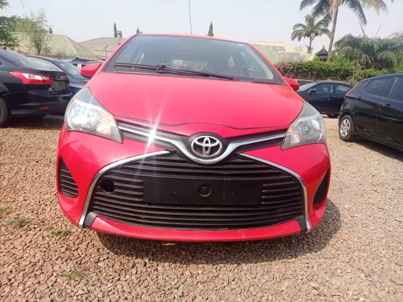 Toyota Yaris   - 2015