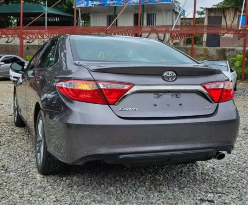 Toyota Camry   - 2015