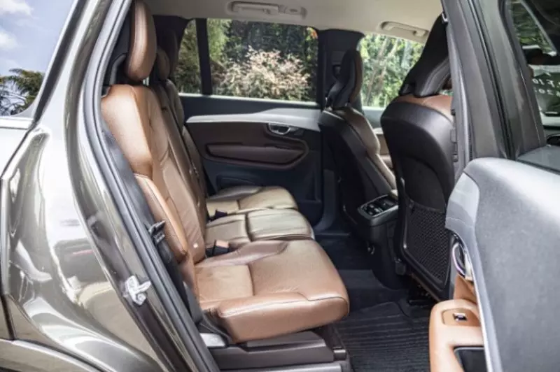 Volvo XC90   - 2019