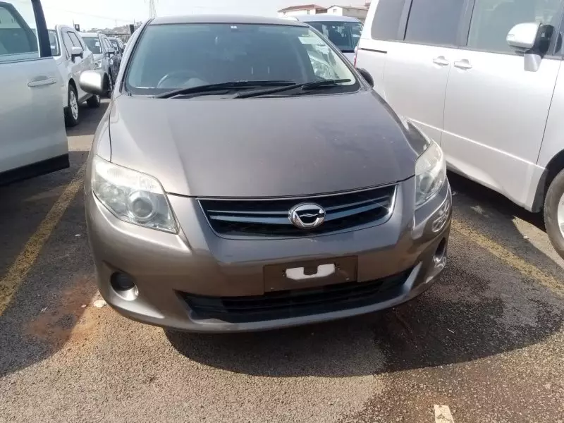 Toyota Fielder    - 2012