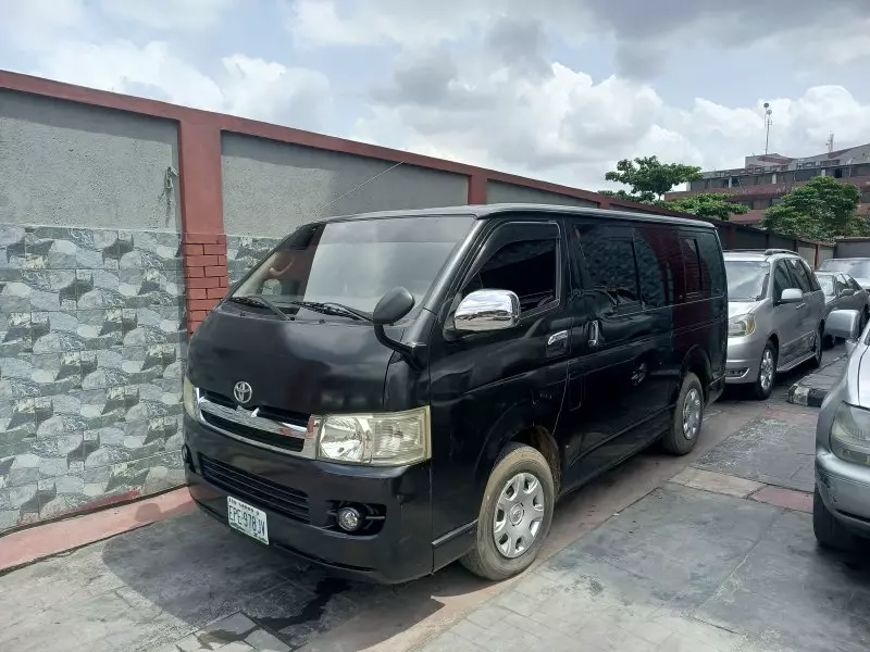 Toyota Hiace (High Roof)   - 2013
